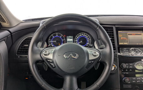 Infiniti QX70, 2015 год, 2 850 000 рублей, 27 фотография