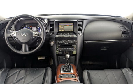 Infiniti QX70, 2015 год, 2 850 000 рублей, 25 фотография