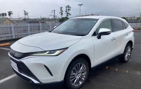 Toyota Harrier, 2022 год, 2 498 000 рублей, 3 фотография