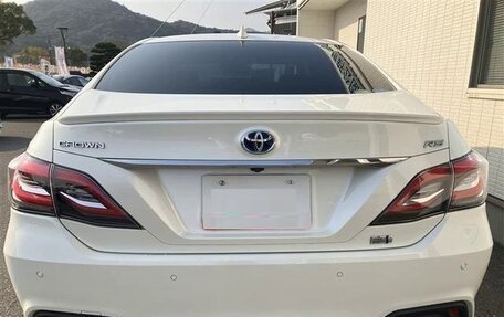 Toyota Crown, 2021 год, 2 470 000 рублей, 5 фотография