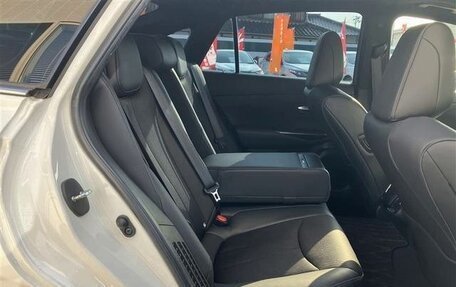 Toyota Crown, 2021 год, 2 470 000 рублей, 21 фотография
