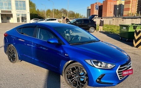 Hyundai Elantra VI рестайлинг, 2018 год, 1 700 000 рублей, 3 фотография