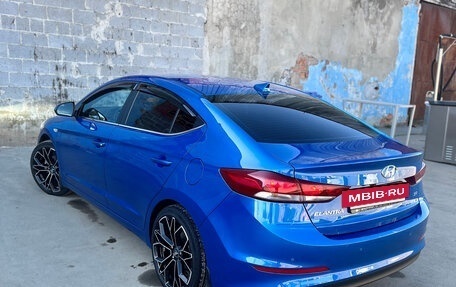Hyundai Elantra VI рестайлинг, 2018 год, 1 700 000 рублей, 5 фотография