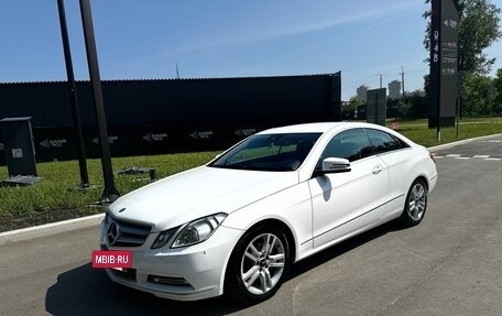 Mercedes-Benz E-Класс, 2013 год, 2 000 000 рублей, 7 фотография