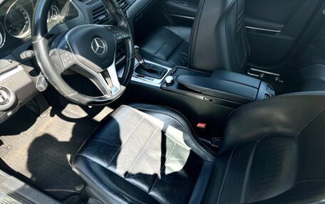 Mercedes-Benz E-Класс, 2013 год, 2 000 000 рублей, 23 фотография