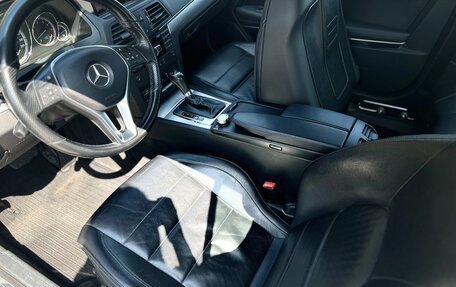 Mercedes-Benz E-Класс, 2013 год, 2 000 000 рублей, 24 фотография