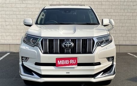 Toyota Land Cruiser Prado 150 рестайлинг 2, 2021 год, 3 835 000 рублей, 2 фотография