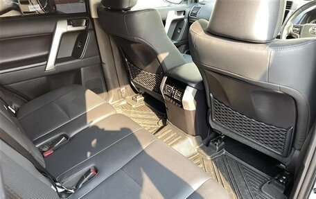 Toyota Land Cruiser Prado 150 рестайлинг 2, 2021 год, 3 835 000 рублей, 30 фотография