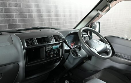 Mazda Bongo IV, 2015 год, 1 500 000 рублей, 10 фотография