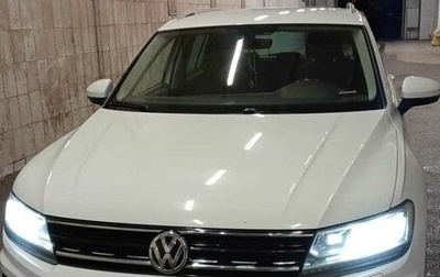 Volkswagen Tiguan II, 2017 год, 2 200 000 рублей, 1 фотография