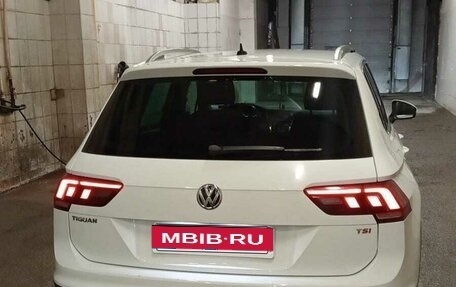 Volkswagen Tiguan II, 2017 год, 2 200 000 рублей, 5 фотография