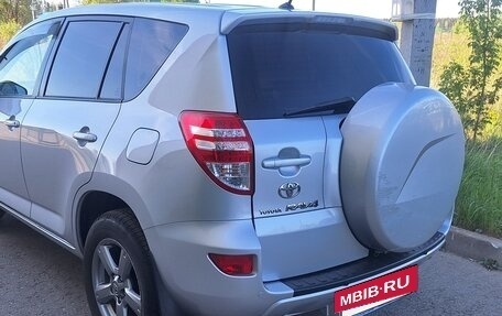 Toyota RAV4, 2012 год, 1 623 000 рублей, 2 фотография