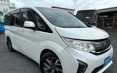 Honda Stepwgn IV, 2015 год, 1 800 000 рублей, 2 фотография