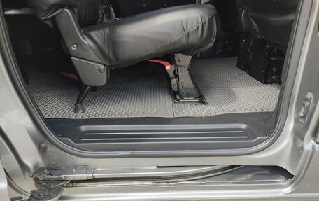 Nissan NV200, 2011 год, 1 300 000 рублей, 19 фотография