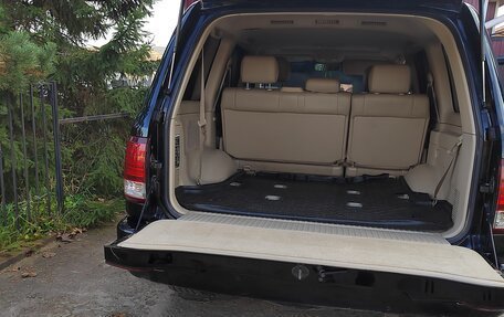 Toyota Land Cruiser 100 рестайлинг 2, 2004 год, 2 200 000 рублей, 7 фотография