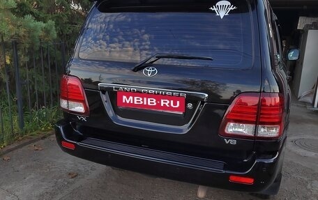 Toyota Land Cruiser 100 рестайлинг 2, 2004 год, 2 200 000 рублей, 12 фотография