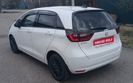 Honda Fit, 2020 год, 1 250 000 рублей, 2 фотография