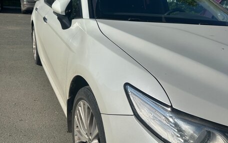 Toyota Camry, 2019 год, 3 000 000 рублей, 2 фотография