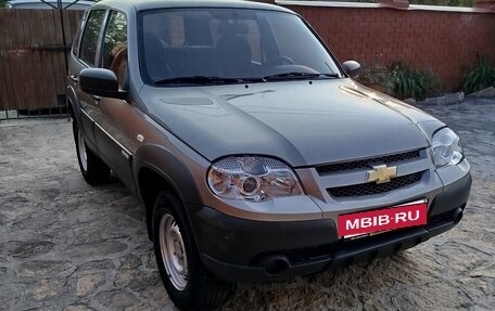 Chevrolet Niva I рестайлинг, 2012 год, 955 000 рублей, 3 фотография