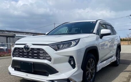 Toyota RAV4, 2022 год, 2 275 000 рублей, 1 фотография