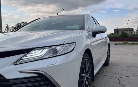 Toyota Camry, 2021 год, 3 750 000 рублей, 8 фотография