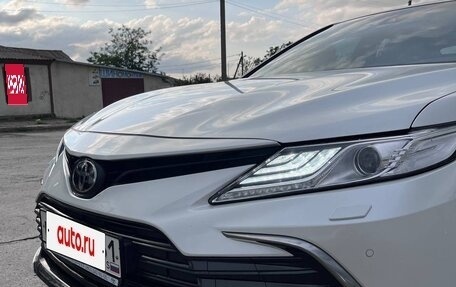 Toyota Camry, 2021 год, 3 750 000 рублей, 6 фотография