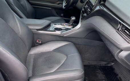 Toyota Camry, 2021 год, 3 750 000 рублей, 15 фотография