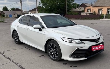 Toyota Camry, 2021 год, 3 750 000 рублей, 18 фотография