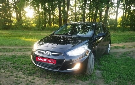 Hyundai Solaris II рестайлинг, 2013 год, 839 000 рублей, 4 фотография