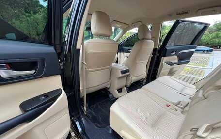 Toyota Highlander III, 2021 год, 3 300 000 рублей, 14 фотография