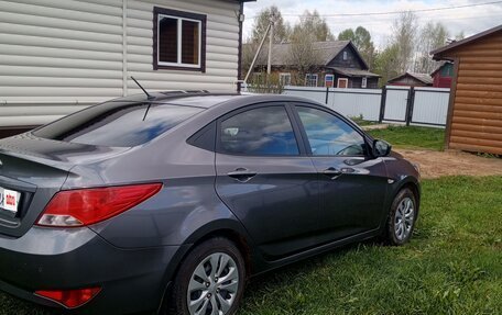 Hyundai Solaris II рестайлинг, 2016 год, 820 000 рублей, 3 фотография