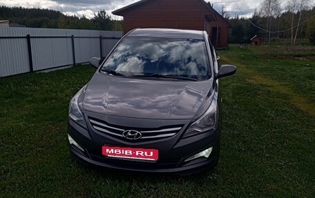 Hyundai Solaris II рестайлинг, 2016 год, 820 000 рублей, 5 фотография