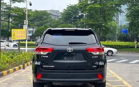 Toyota Highlander III, 2021 год, 3 350 000 рублей, 6 фотография
