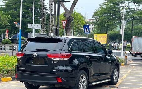 Toyota Highlander III, 2021 год, 3 350 000 рублей, 7 фотография