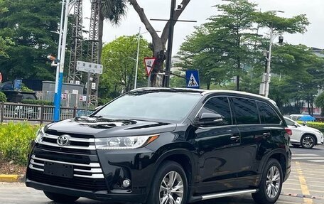 Toyota Highlander III, 2021 год, 3 350 000 рублей, 3 фотография
