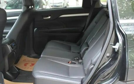 Toyota Highlander III, 2020 год, 3 080 000 рублей, 7 фотография