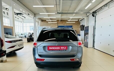 Mitsubishi Outlander III рестайлинг 3, 2013 год, 1 499 999 рублей, 5 фотография