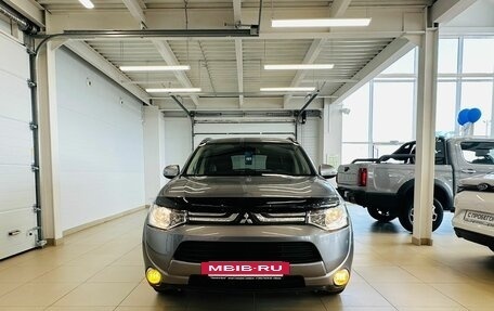 Mitsubishi Outlander III рестайлинг 3, 2013 год, 1 499 999 рублей, 9 фотография