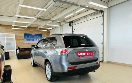 Mitsubishi Outlander III рестайлинг 3, 2013 год, 1 499 999 рублей, 4 фотография