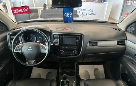 Mitsubishi Outlander III рестайлинг 3, 2013 год, 1 499 999 рублей, 16 фотография