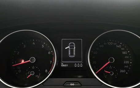 Volkswagen Tiguan II, 2018 год, 2 390 000 рублей, 13 фотография