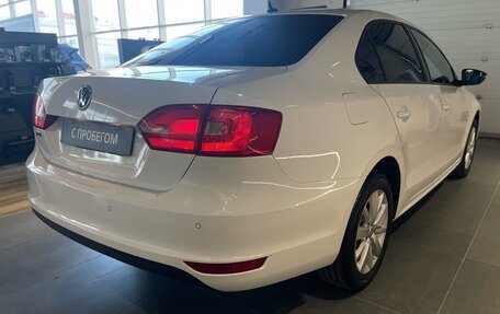 Volkswagen Jetta VI, 2013 год, 999 000 рублей, 6 фотография