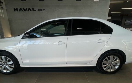 Volkswagen Jetta VI, 2013 год, 999 000 рублей, 3 фотография