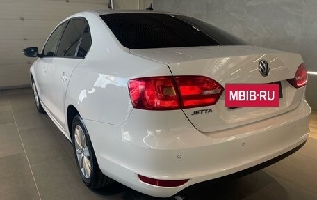 Volkswagen Jetta VI, 2013 год, 999 000 рублей, 4 фотография