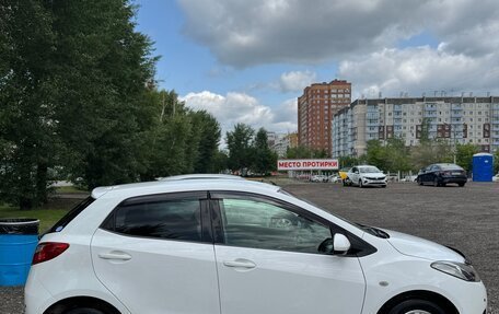 Mazda Demio III (DE), 2010 год, 585 000 рублей, 2 фотография