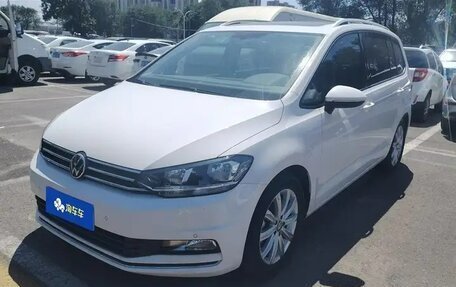 Volkswagen Touran III, 2022 год, 1 850 000 рублей, 14 фотография