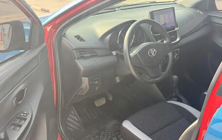 Toyota Yaris, 2020 год, 1 250 000 рублей, 4 фотография
