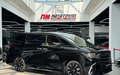 Toyota Alphard, 2024 год, 13 190 000 рублей, 12 фотография