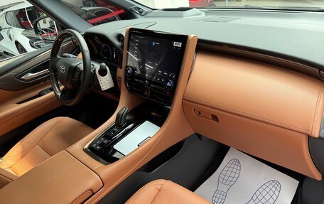 Toyota Alphard, 2024 год, 13 190 000 рублей, 31 фотография
