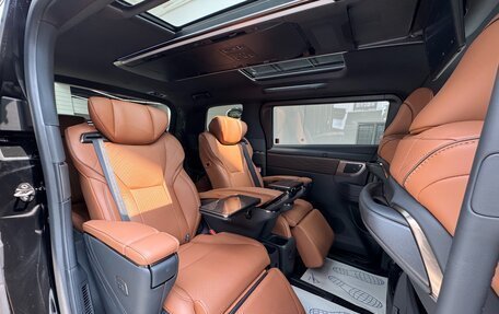 Toyota Alphard, 2024 год, 13 190 000 рублей, 28 фотография